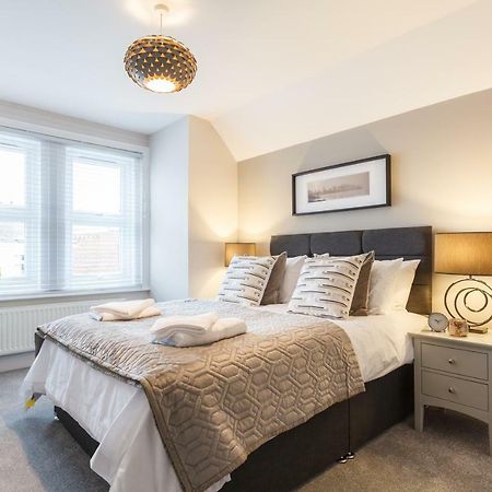Stylish Town Centre House - 300Mbps, Parking & Sunny Decking Apartment Bournemouth Ngoại thất bức ảnh