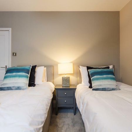 Stylish Town Centre House - 300Mbps, Parking & Sunny Decking Apartment Bournemouth Ngoại thất bức ảnh