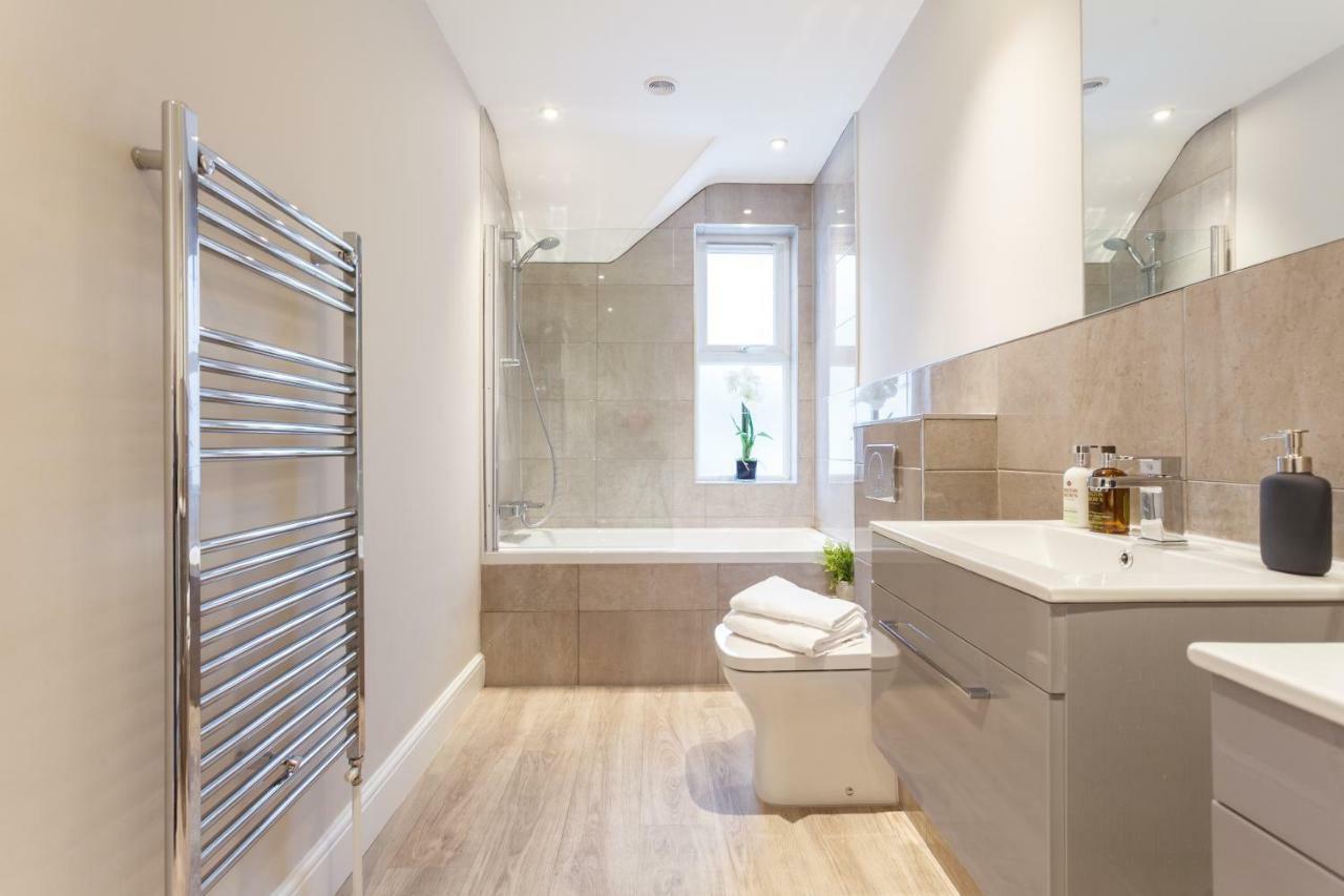 Stylish Town Centre House - 300Mbps, Parking & Sunny Decking Apartment Bournemouth Ngoại thất bức ảnh