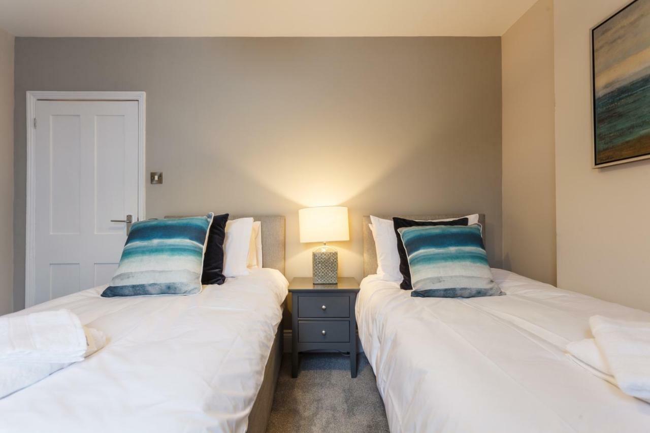 Stylish Town Centre House - 300Mbps, Parking & Sunny Decking Apartment Bournemouth Ngoại thất bức ảnh